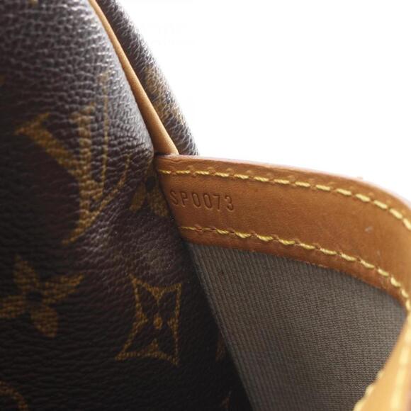 LOUIS VUITTON Brown Monogram Leather Shoulder Bag - Picture 5 of 11